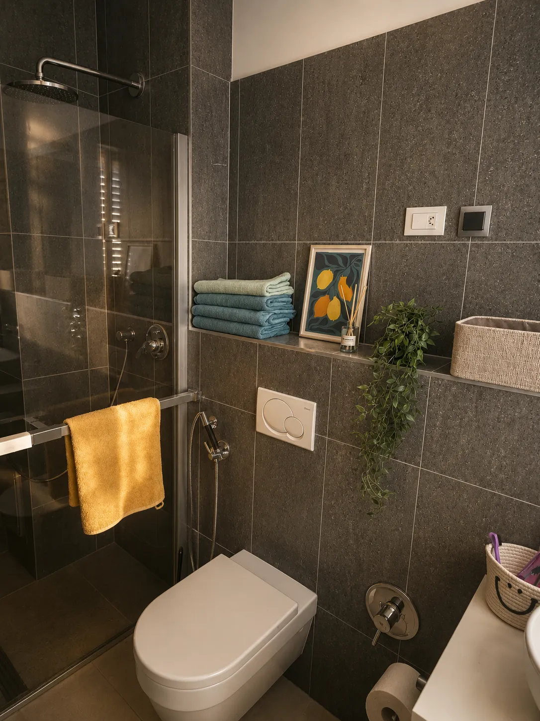 Elegant bathroom detail
